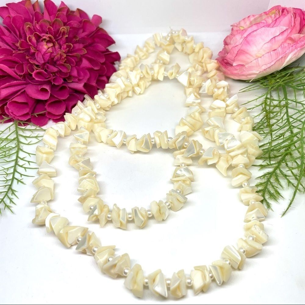VINTAGE⚜️MOTHER OF PEARL Beaded Long Strand Necklace - Picture 3 of 11